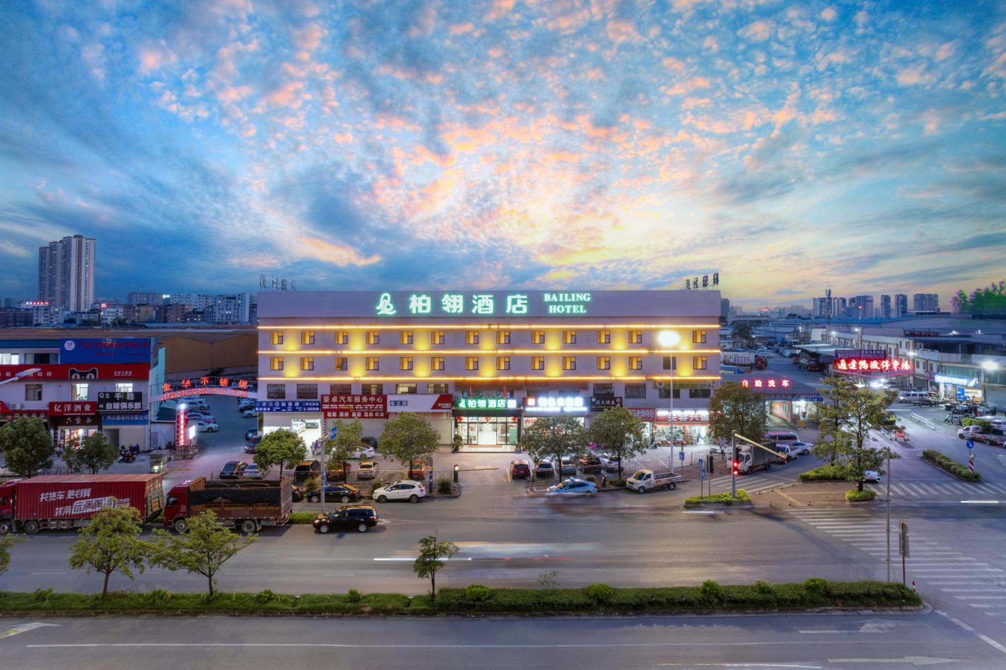 Bai Ling Hotel Nanning Eksteriør billede